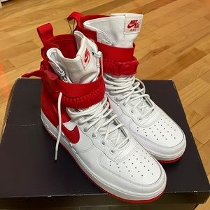 nike air force one from stock x, never was able to sell them NEVER WORN